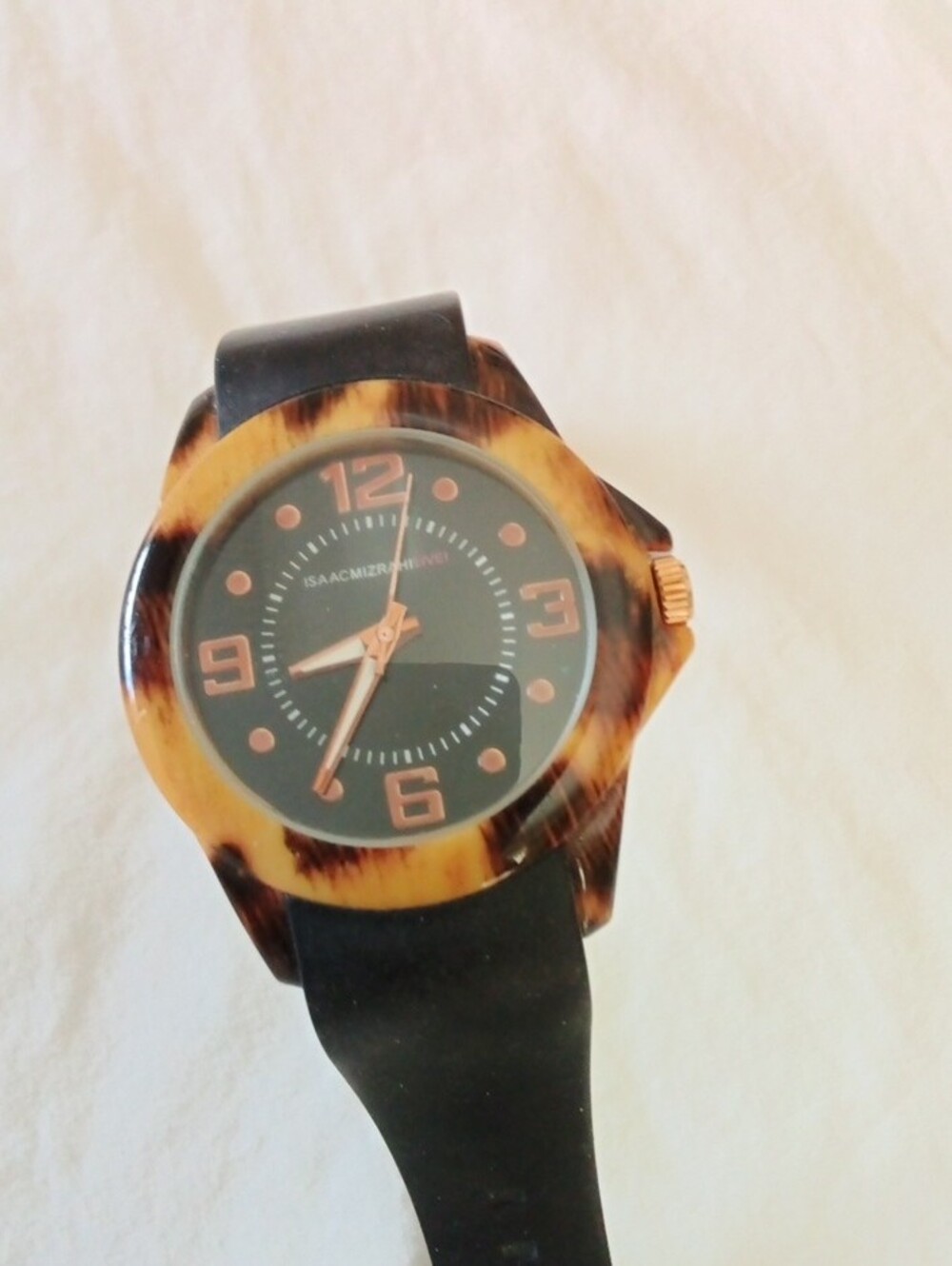 Isaac Mizrahi Black Dial Tortoiseshell Accent Women's Watch
